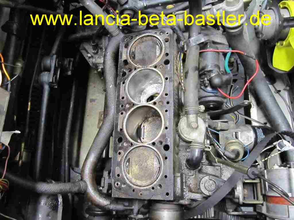 Lancia Beta Coupe Loch im Kolben
