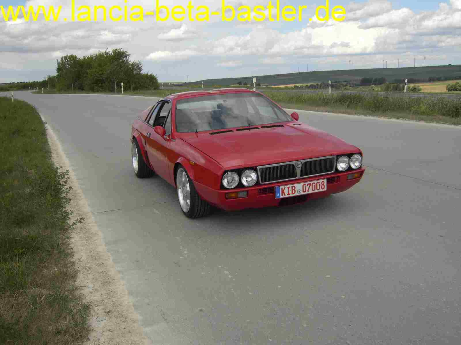 Lancia Montecarlo Turbo im Freien 4