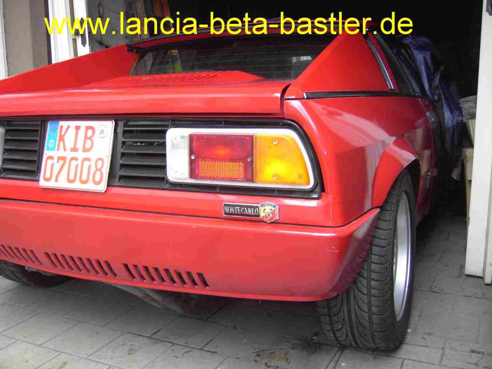 Lancia Montecarlo mit Abarth Schild2